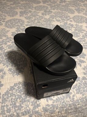 adidas Men’s Black Slide Sandals with Textured Strap